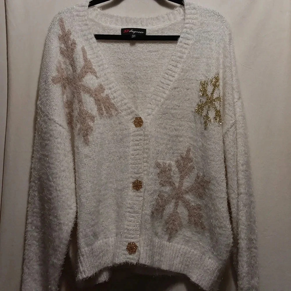 Womens XXL 33 Degrees White Gold Snowflake Fuzzy Sweater Grannycore Metallic - Picture 1 of 7